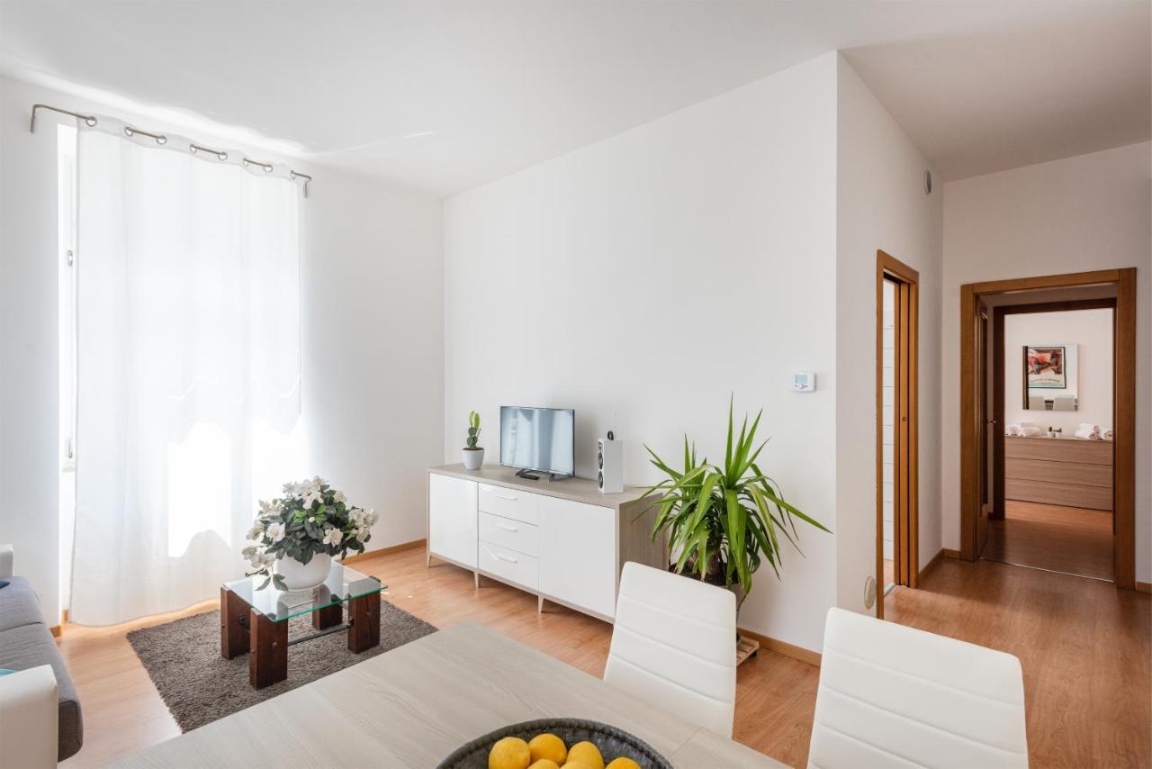 Residenza Ester ريفا ديل غاردا المظهر الخارجي الصورة