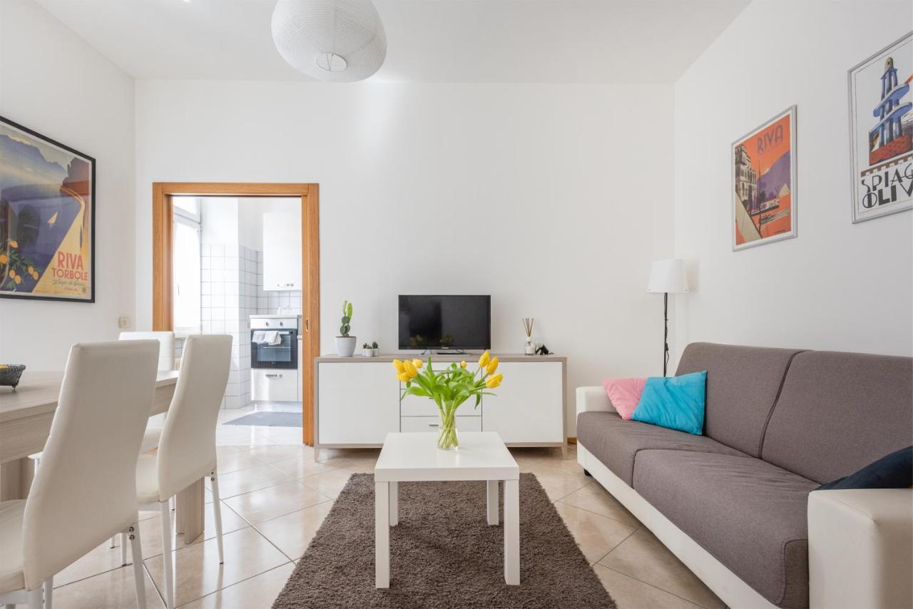 Residenza Ester ريفا ديل غاردا المظهر الخارجي الصورة